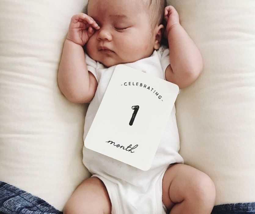 36 Creative Monthly Baby Photo Ideas You Can Do at Home